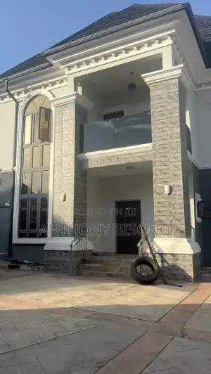 5bdrm Duplex in Galadimawa for sale