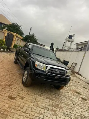 Toyota Tacoma 2010 Black