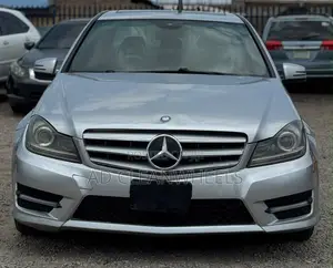 Mercedes-Benz C300 2012 Silver