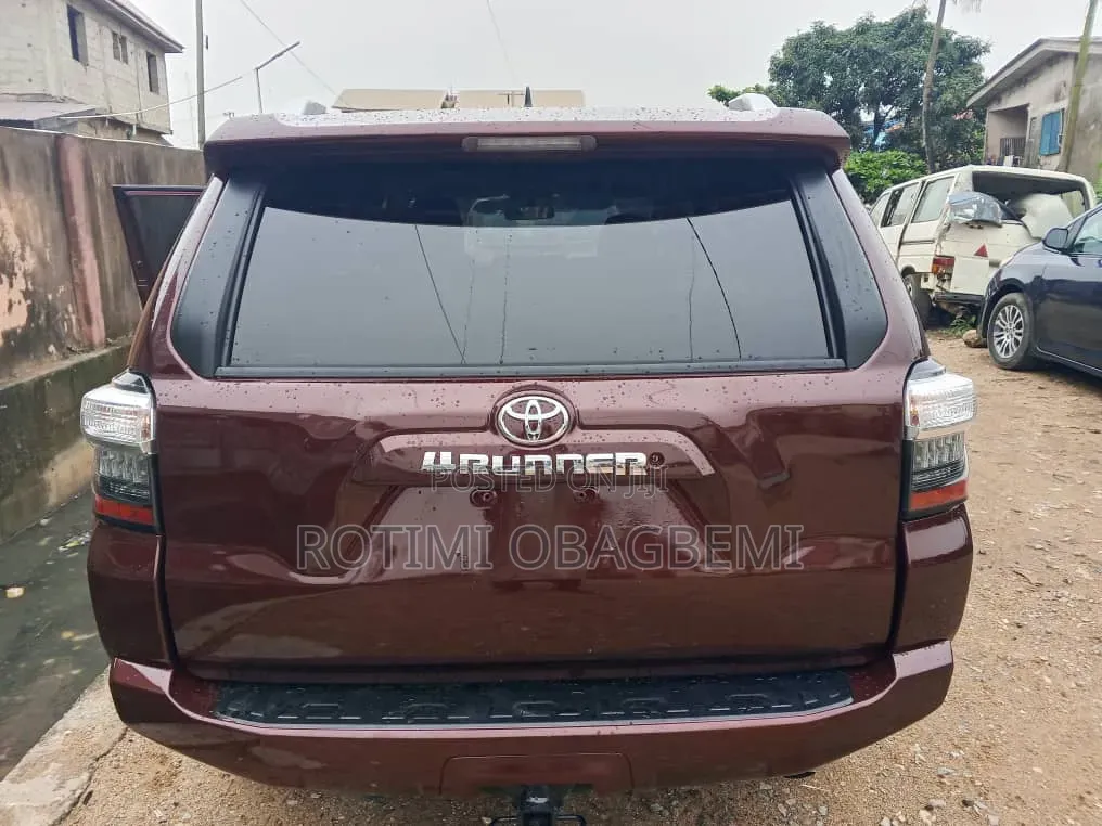 Toyota 4-Runner 2016 Brown