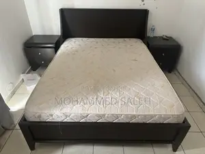 Modern King Size Bed + 2 Matching Bedside Tables