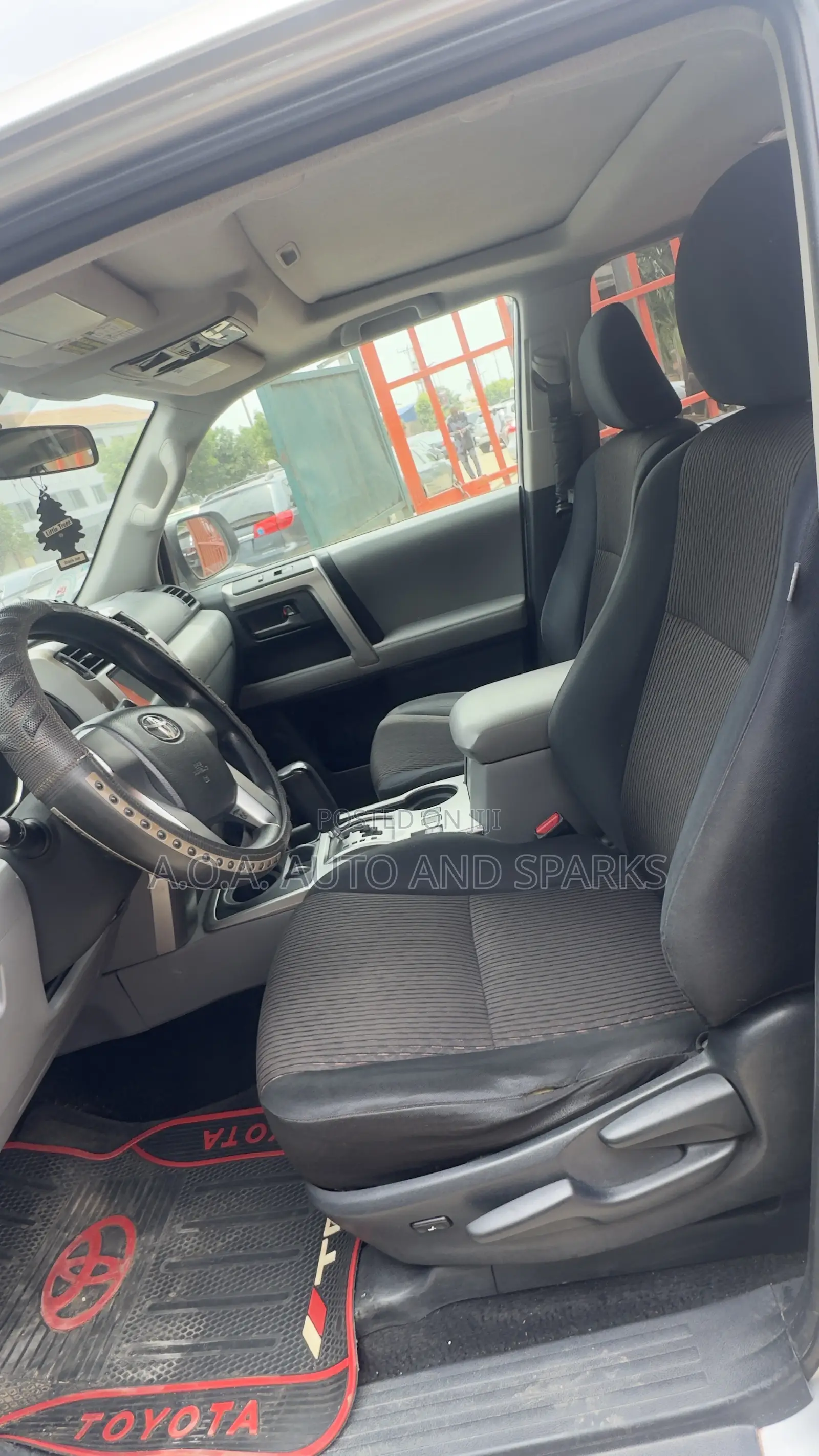 Toyota 4-Runner 2011 Silver
