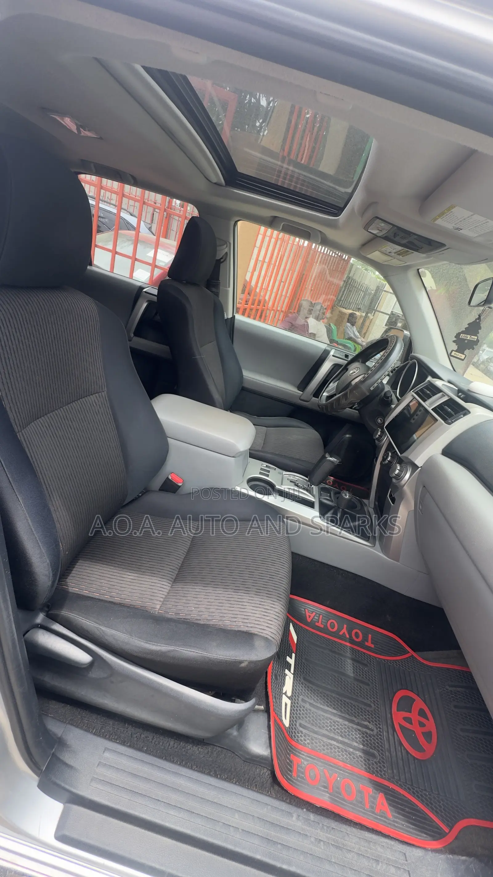 Toyota 4-Runner 2011 Silver