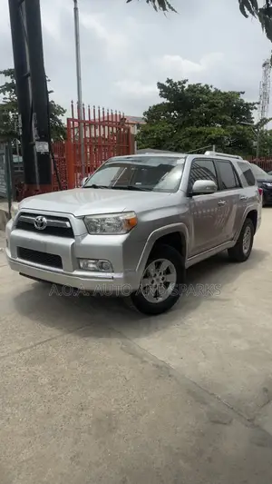 Toyota 4-Runner 2011 Silver