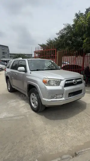 Toyota 4-Runner 2011 Silver