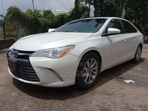 Toyota Camry 2017 White