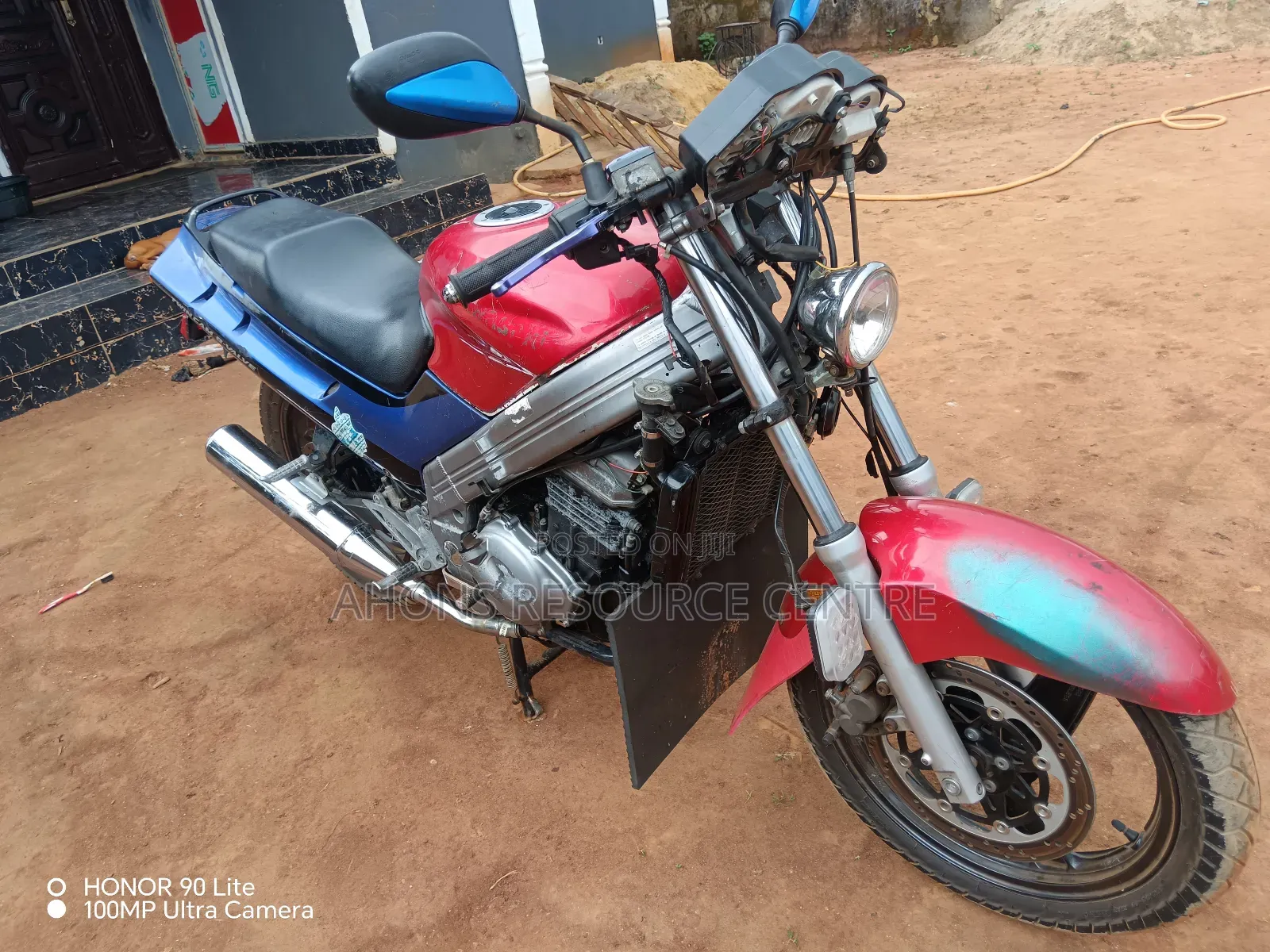 Kawasaki 1992 Red