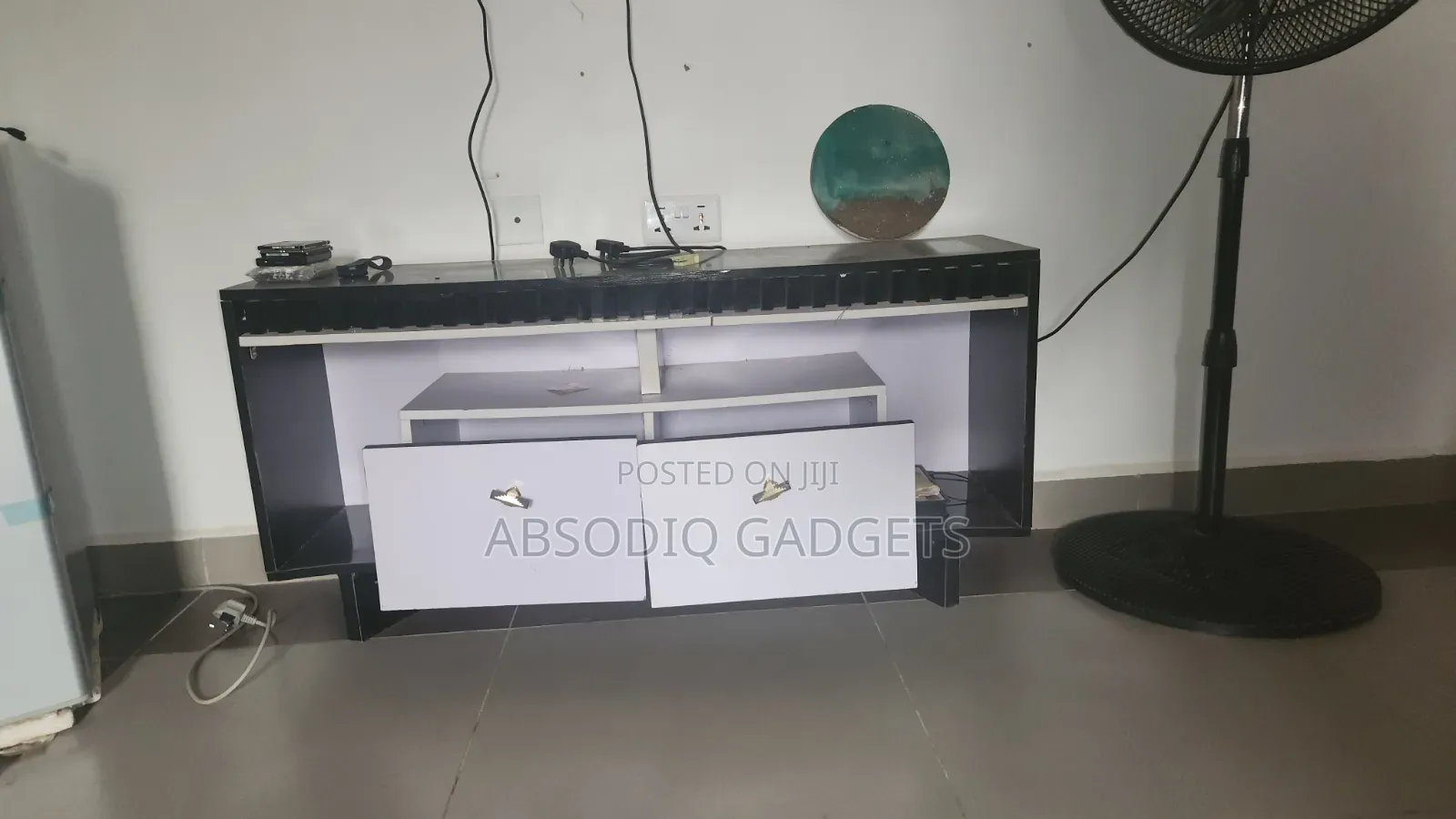 TV Stand/Mount