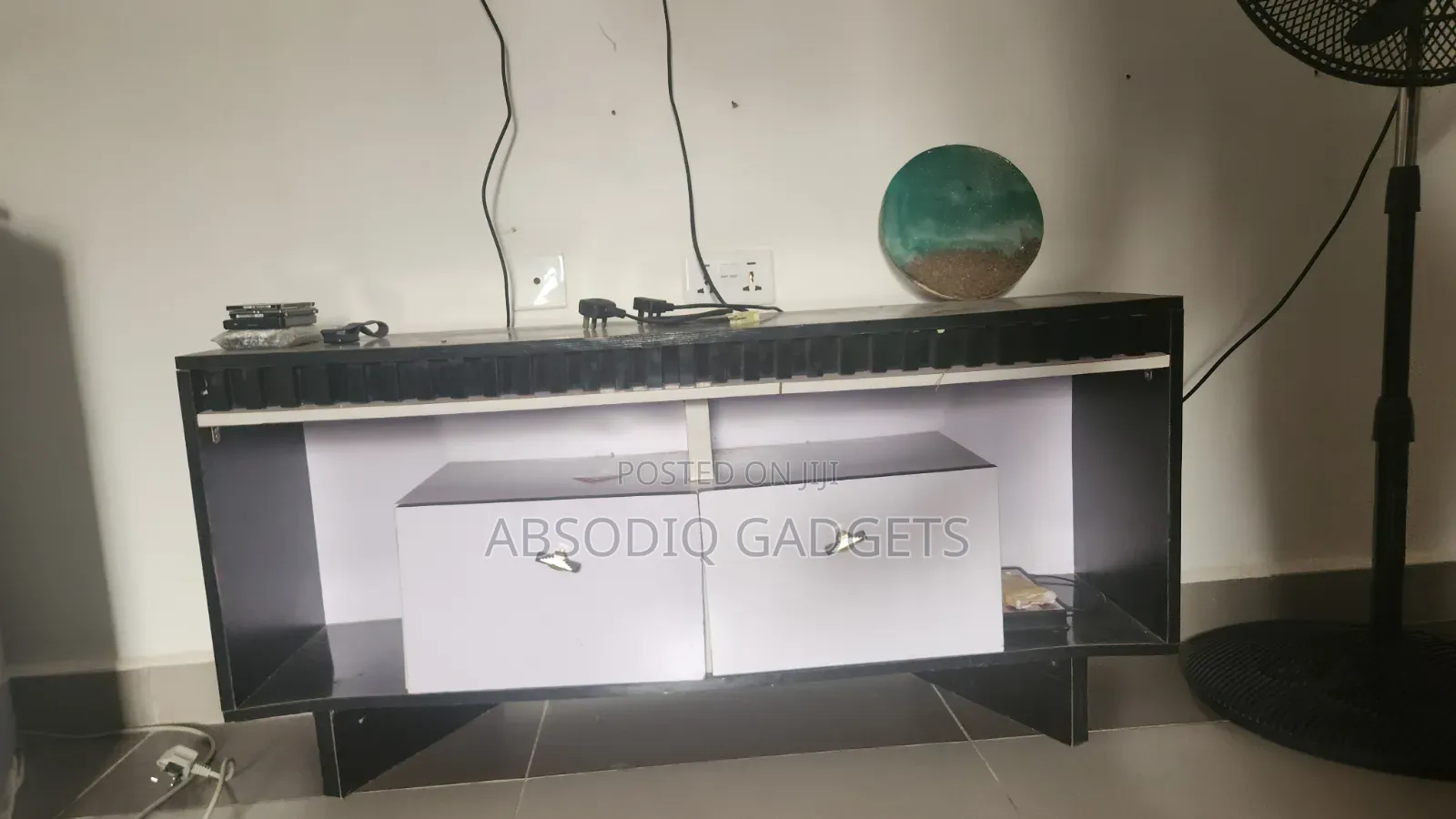 TV Stand/Mount