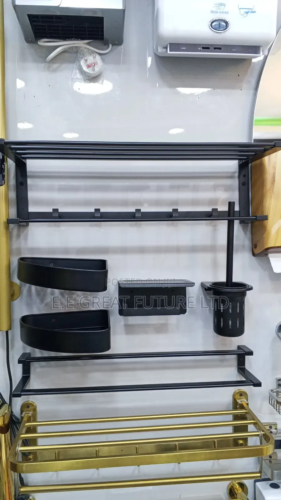 Accessories Towels Hangers Soap Dish Tissue Holder