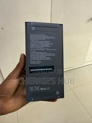New Samsung Galaxy Z Flip8 256 GB