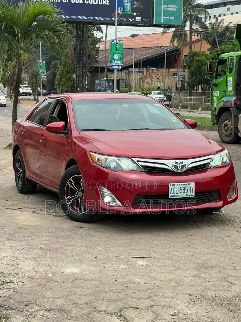Toyota Camry 2012 Red