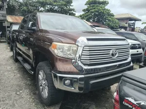 Toyota Tundra TRD Pro 5.7L V8 4x4 CrewMax 5.6 ft. box 145.7 in. WB 2016