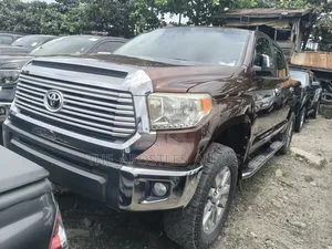 Toyota Tundra TRD Pro 5.7L V8 4x4 CrewMax 5.6 ft. box 145.7 in. WB 2016