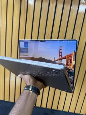 Laptop Apple MacBook Pro 2021 M1 Max 64GB Apple M1 Max SSD 1T
