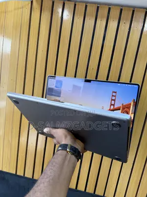 Laptop Apple MacBook Pro 2021 M1 Max 64GB Apple M1 Max SSD 1T