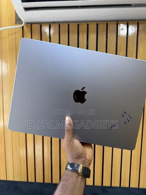Laptop Apple MacBook Pro 2021 M1 Max 64GB Apple M1 Max SSD 1T