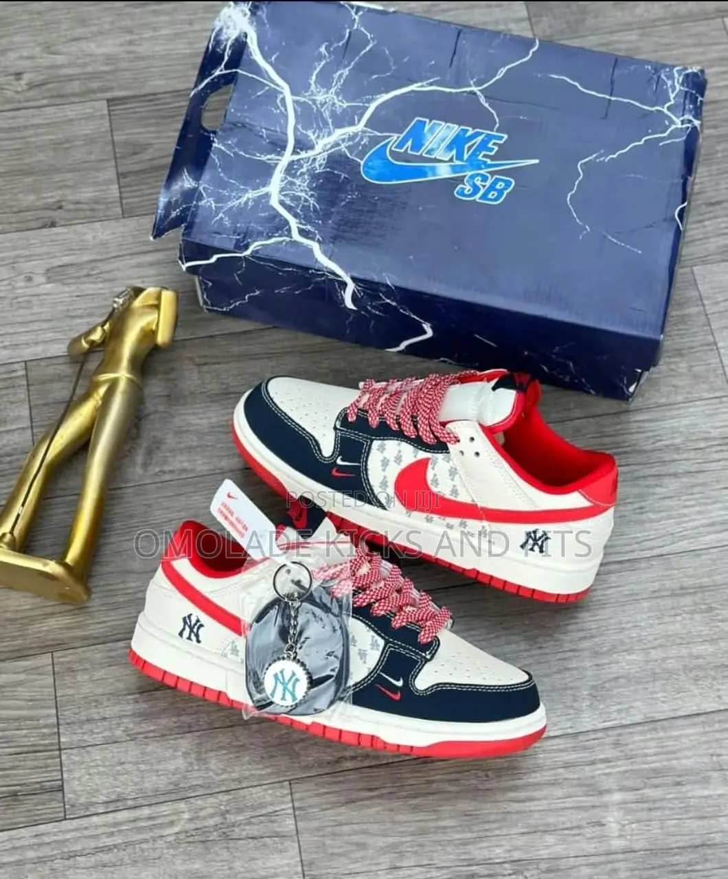 Nike Air Force 1