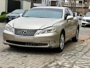 Lexus ES 350 2011 Gold