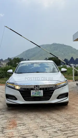 Honda Accord Sport 2.0T 2018 White