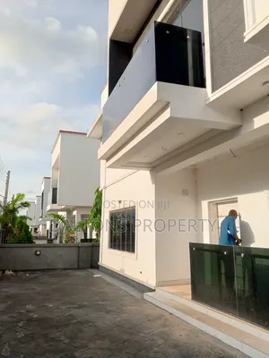 4bdrm Duplex in Vista, Sabon Lugbe for sale