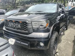 Toyota Tundra CrewMax 4x4 5.7L V8 2013 Black