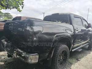Toyota Tundra CrewMax 4x4 5.7L V8 2013 Black