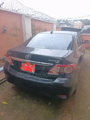 Toyota Corolla Base 4dr Sedan (1.8L 4cyl 5M) 2010 Black