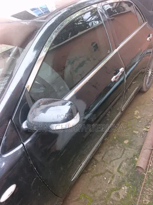 Toyota Corolla Base 4dr Sedan (1.8L 4cyl 5M) 2010 Black