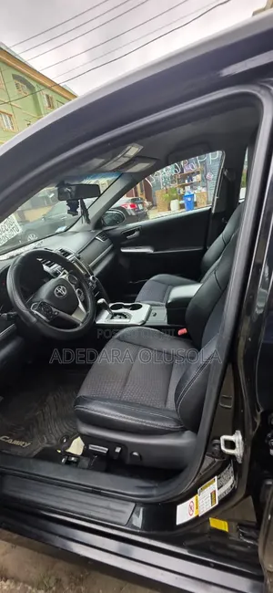 Toyota Camry SE 4dr Sedan (2.5L 4cyl 6A) 2014 Black