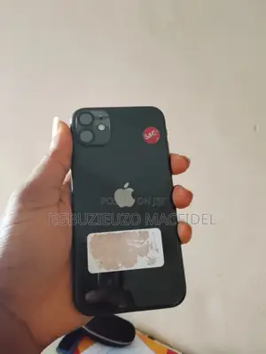 Apple iPhone 11 64 GB Gray