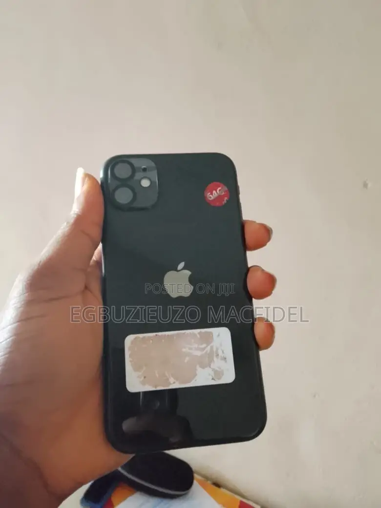 Apple iPhone 11 64 GB Gray