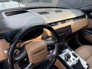 New Land Rover Range Rover Vogue 2023 Green