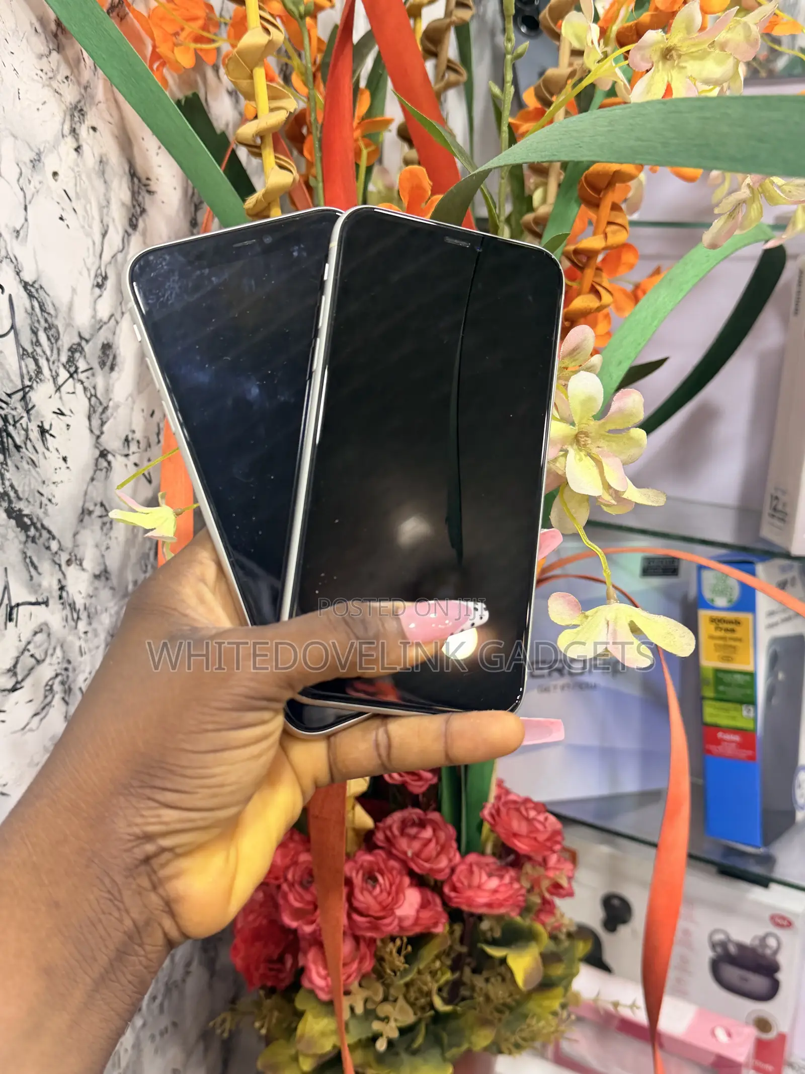 Apple iPhone 11 64 GB White