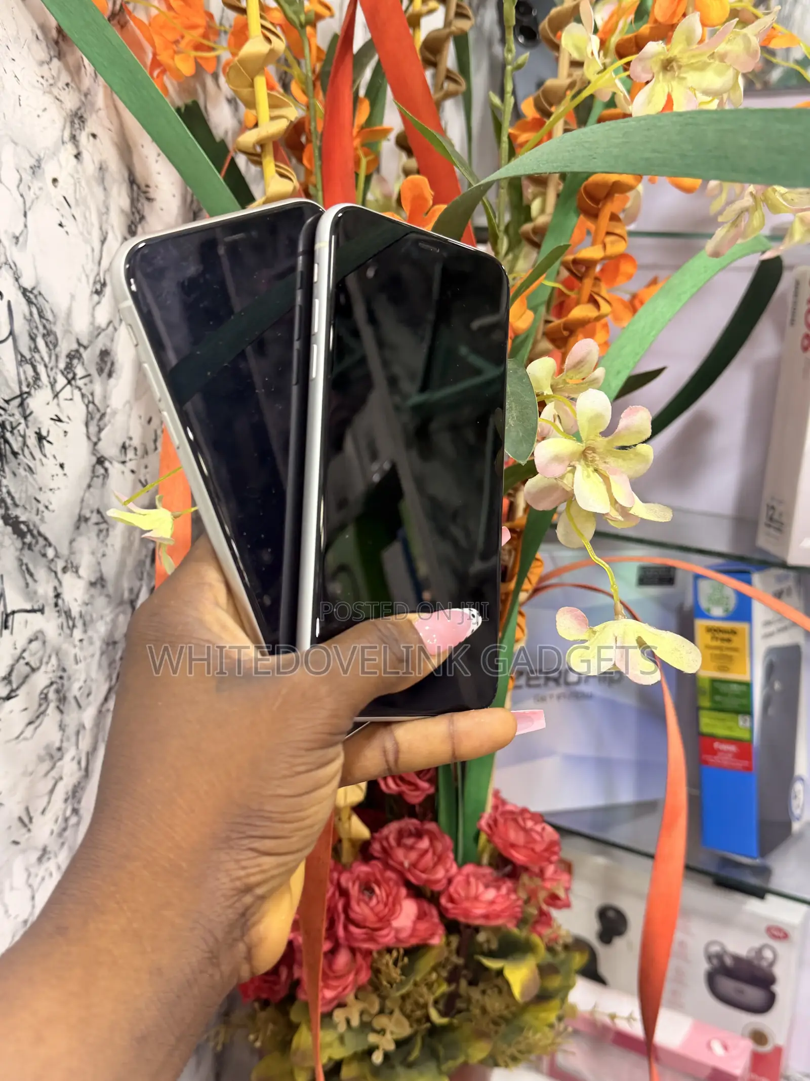 Apple iPhone 11 64 GB White