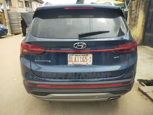 Hyundai Santa Fe SEL 2024 Blue
