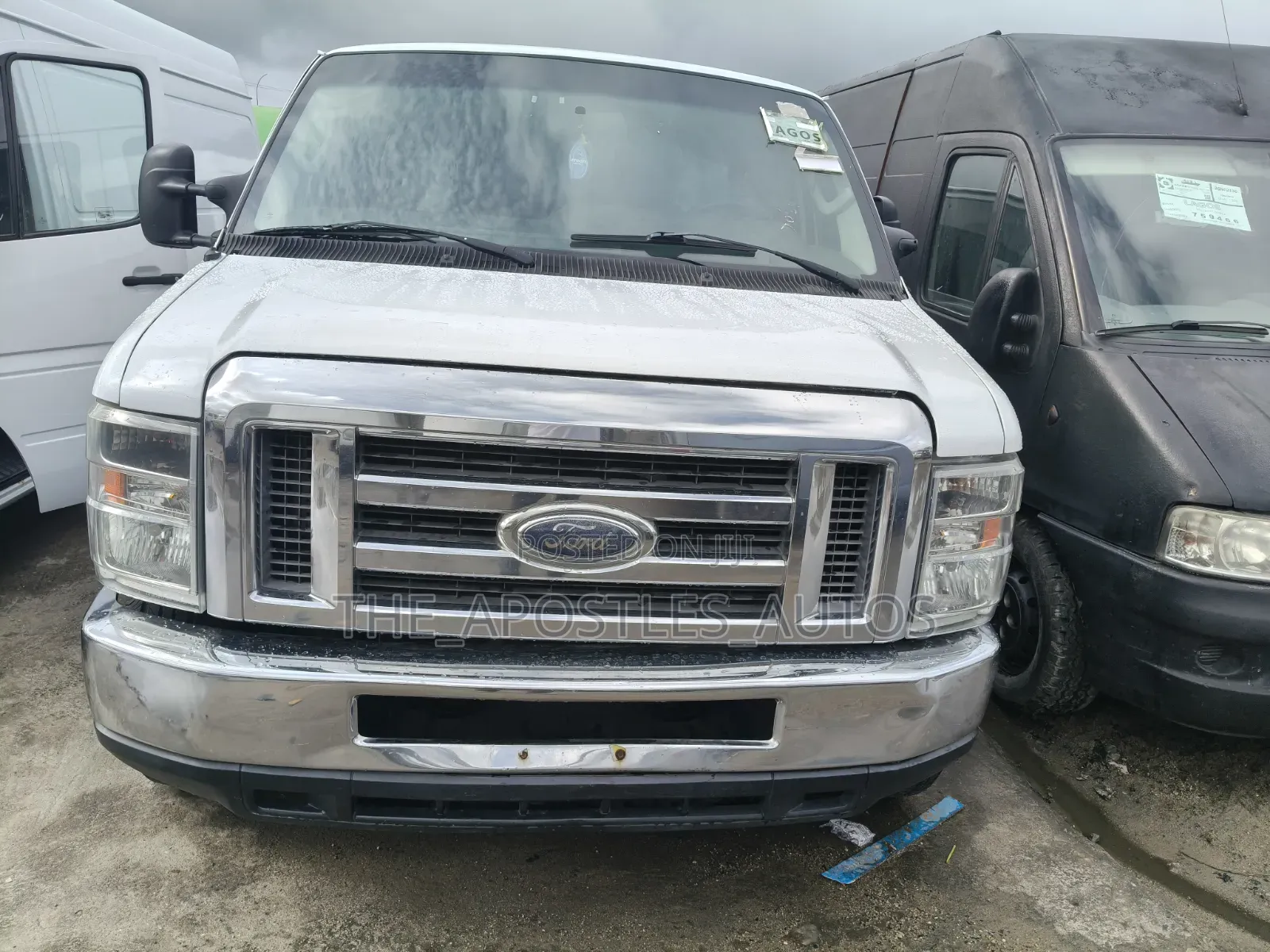 Ford E-350 2013 White