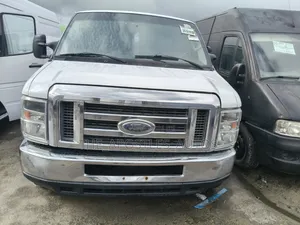 Ford E-350 2013 White