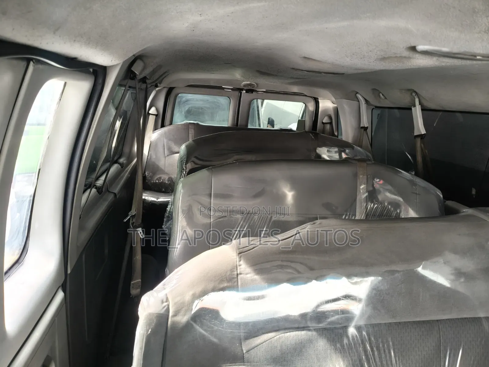 Ford E-350 2013 White