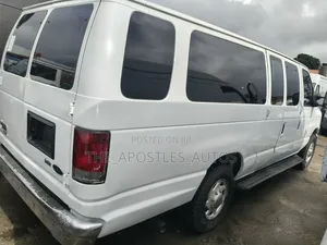 Ford E-350 2013 White