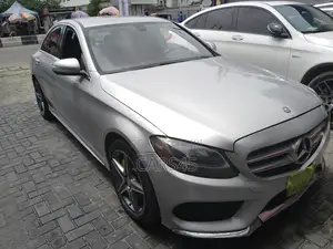 Mercedes-Benz C300 2015 Silver