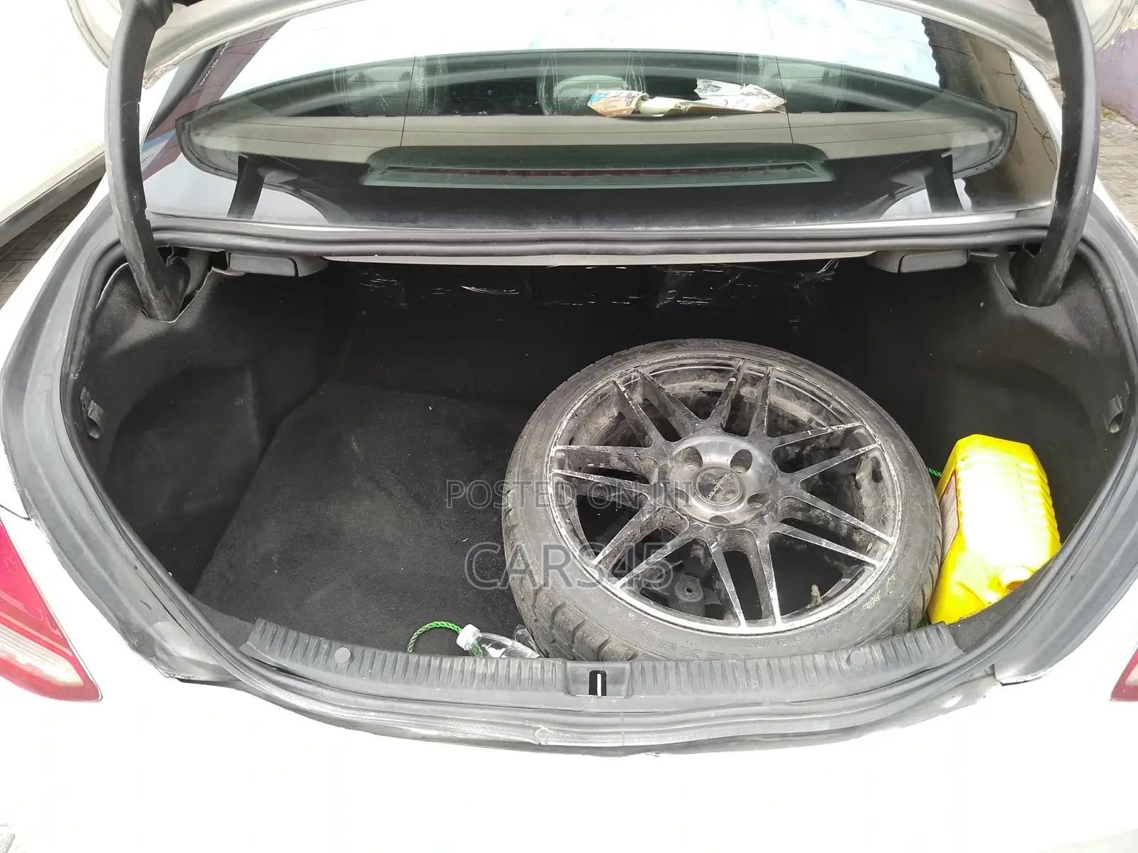 Mercedes-Benz C300 2015 Silver