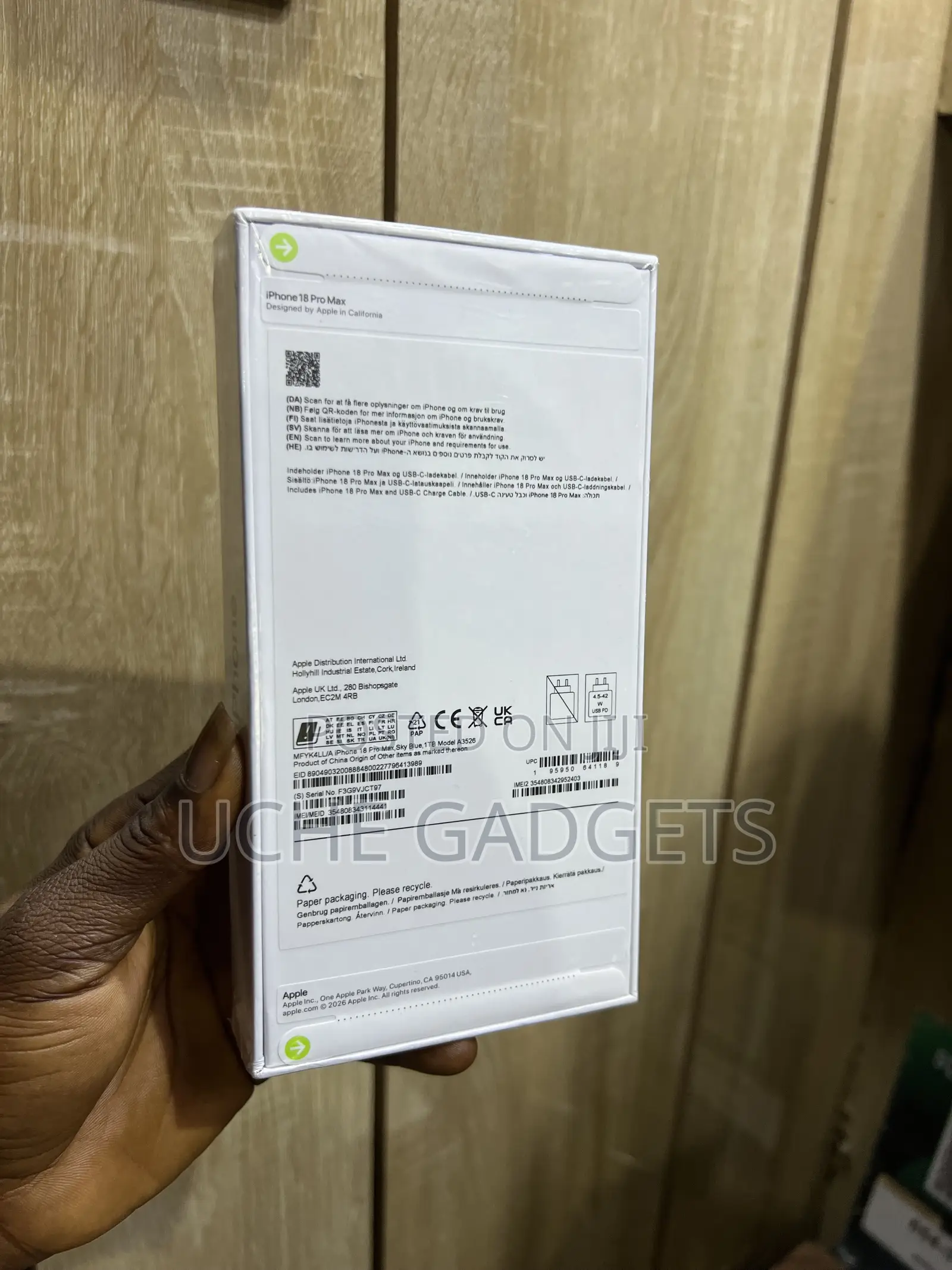 Apple iPhone 18 Pro Max 1 TB Blue