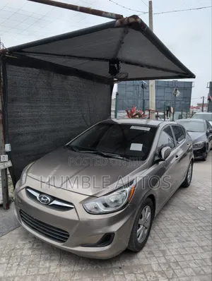Hyundai Accent 2011 Brown