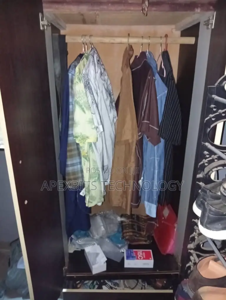 Wardrobes With Mirrow