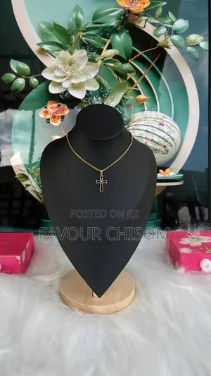 One-Piece Necklace for Men and Women