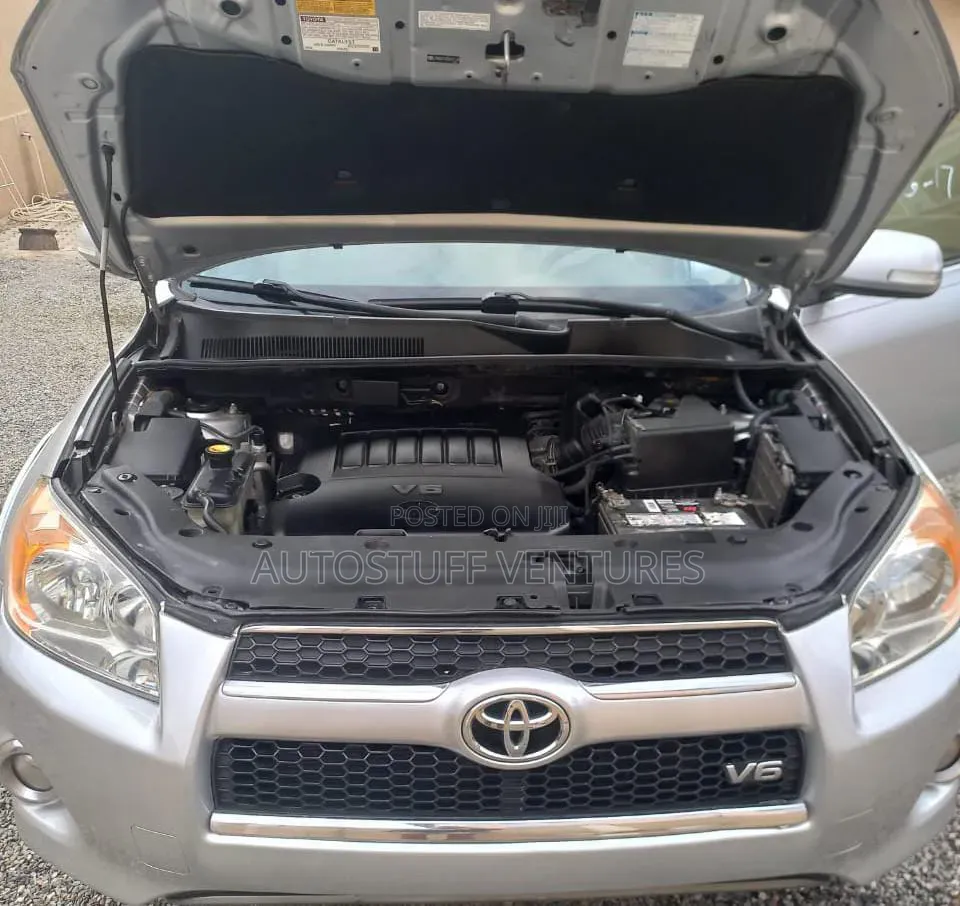 Toyota RAV4 Limited V6 4x4 2009 Silver