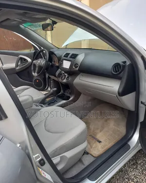 Toyota RAV4 Limited V6 4x4 2009 Silver