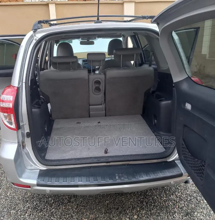 Toyota RAV4 Limited V6 4x4 2009 Silver
