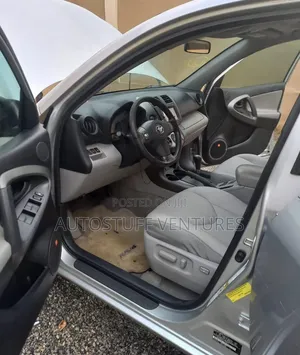 Toyota RAV4 Limited V6 4x4 2009 Silver
